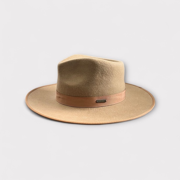 Gigi Pip Monroe Rancher - Picture 7 of 13